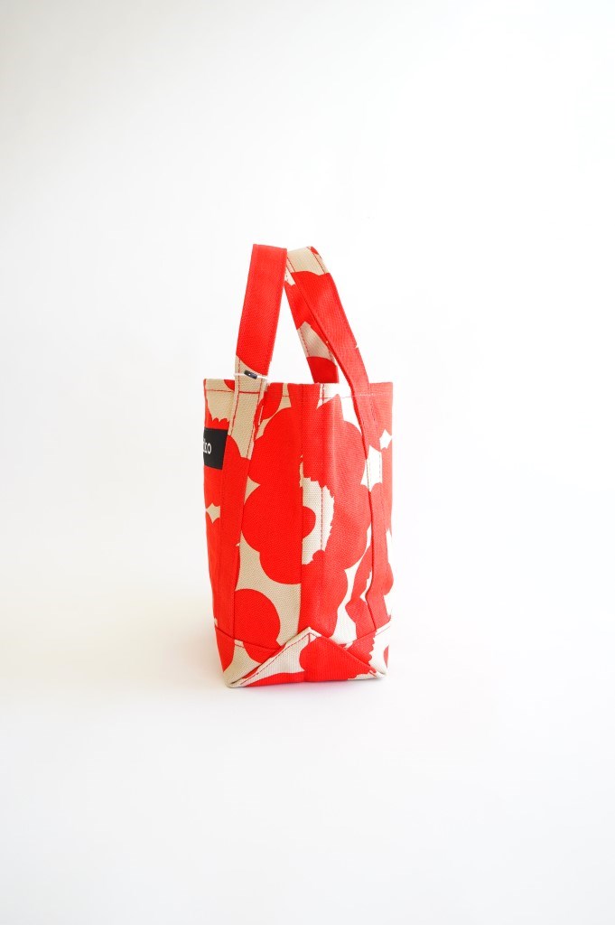 画像: 【marimekko（マリメッコ）】Seidi Pieni Unikko トートバッグ